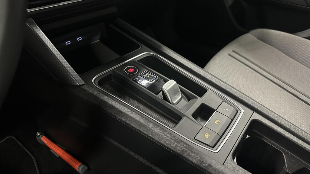 Seat Leon (R582HD) met abonnement