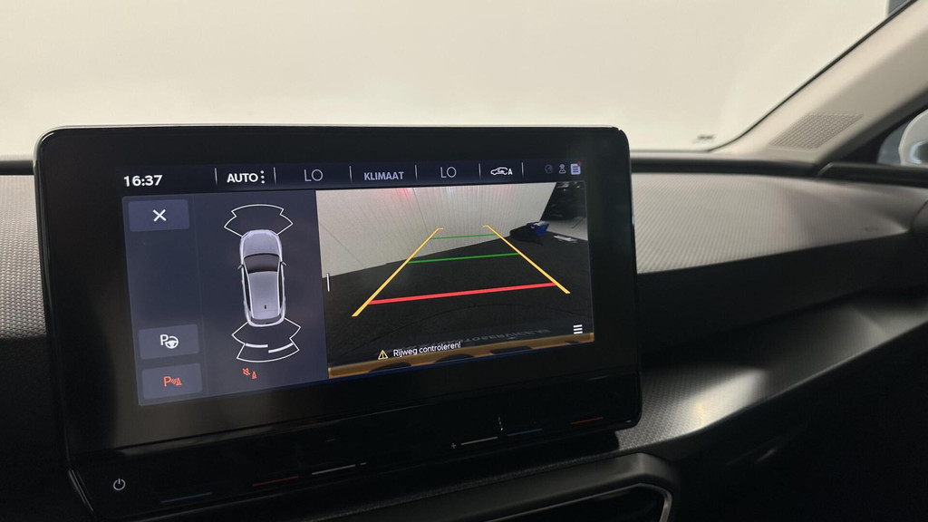 Seat Leon (R582HD) met abonnement