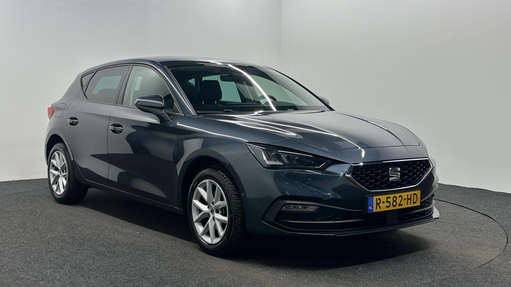 Seat Leon (R582HD) met abonnement