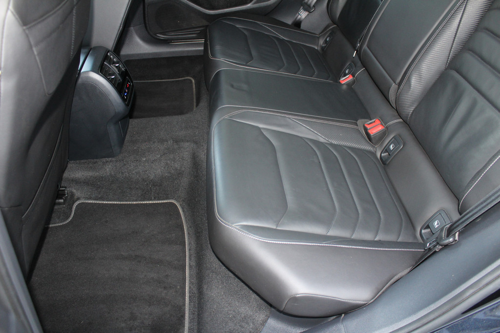 Volkswagen Arteon Shooting Brake (KFX95F) met abonnement