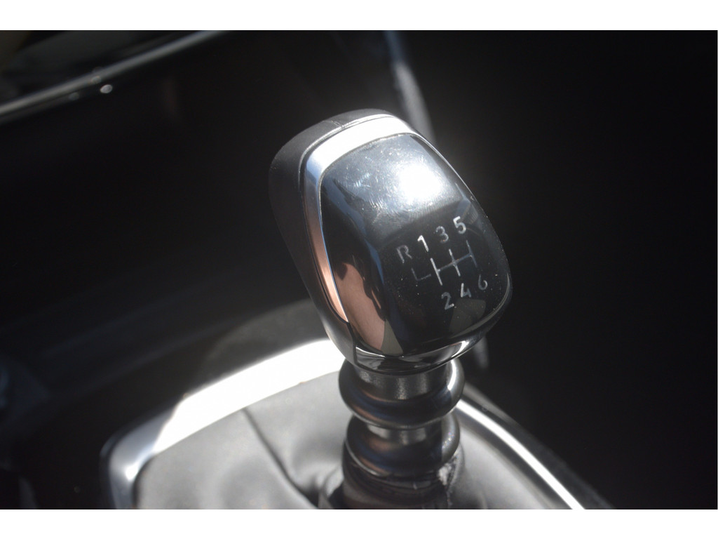 Peugeot 2008 (HHN09D) met abonnement