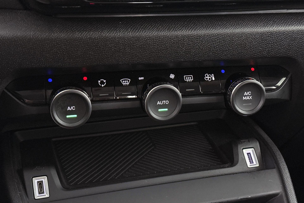 Citroën Ë-C4 (T056SP) met abonnement