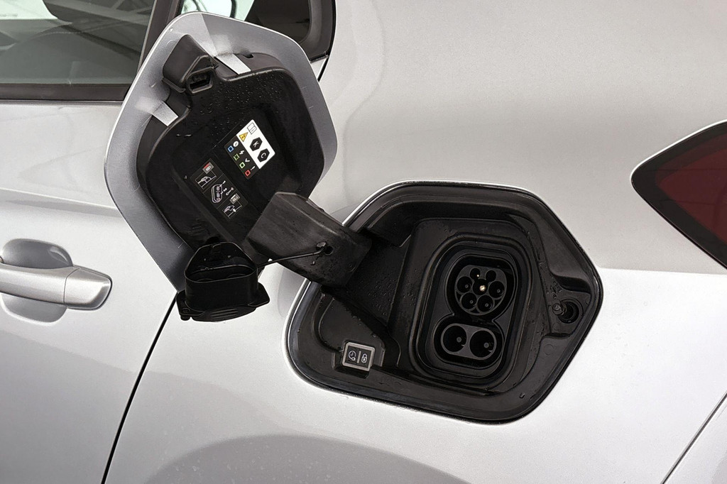 Opel CORSA-E (T177TV) met abonnement