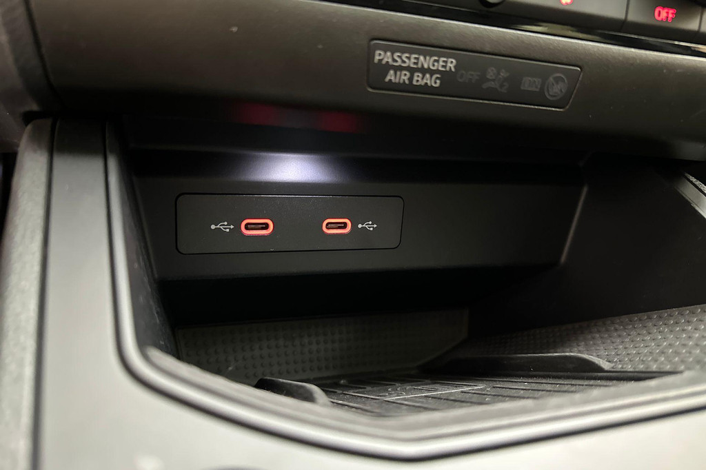 Seat Ibiza (T198HF) met abonnement