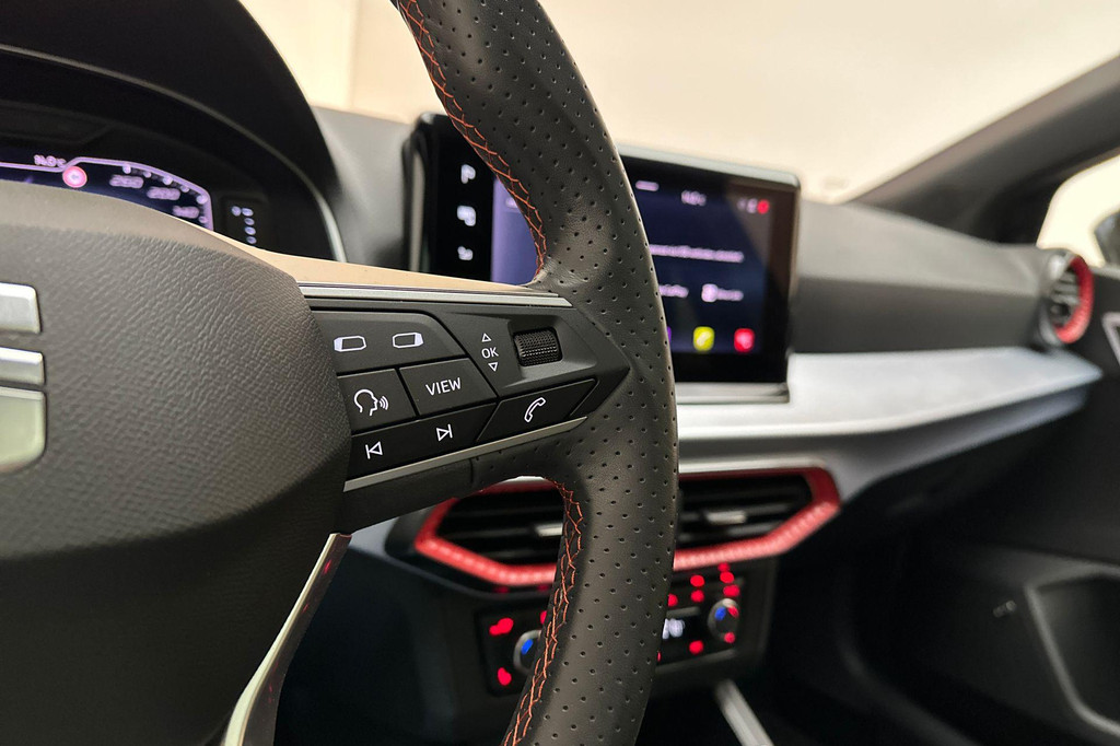 Seat Ibiza (T198HF) met abonnement