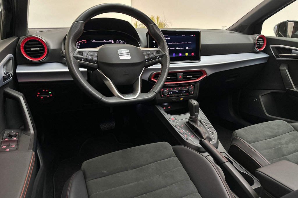 Seat Ibiza (T198HF) met abonnement