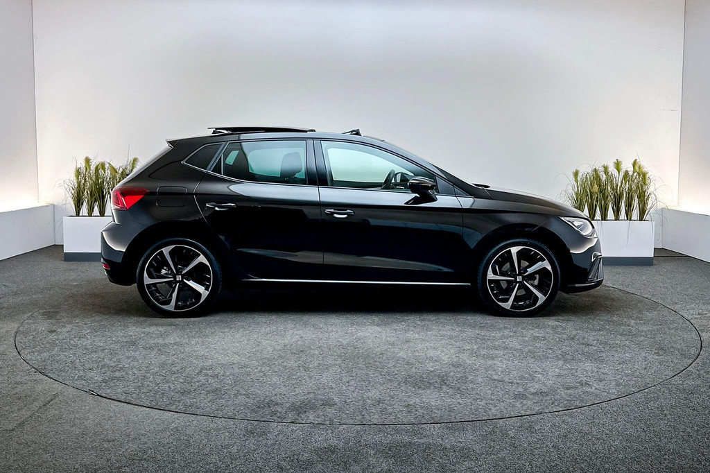 Seat Ibiza (T198HF) met abonnement