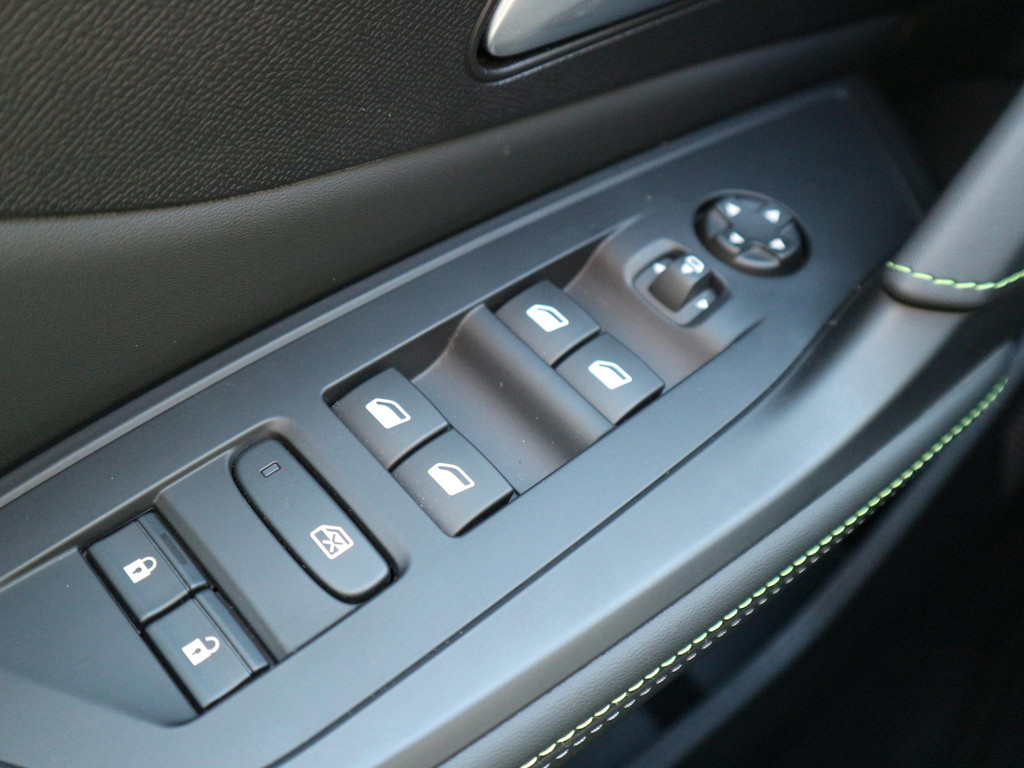 Peugeot 308 (JTG88P) met abonnement