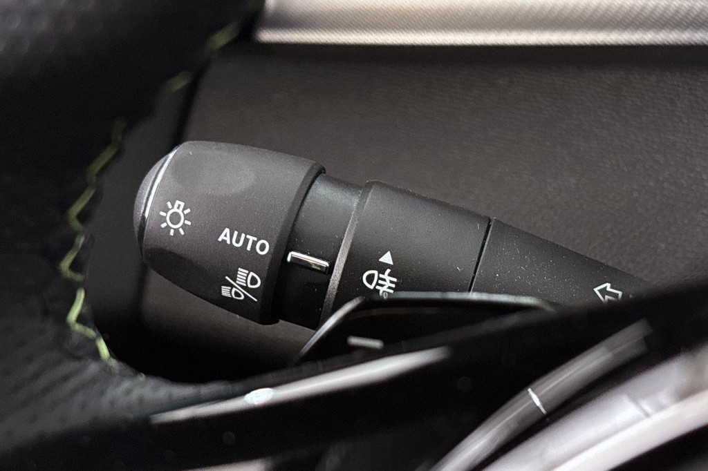 Peugeot 308 (JTG88P) met abonnement