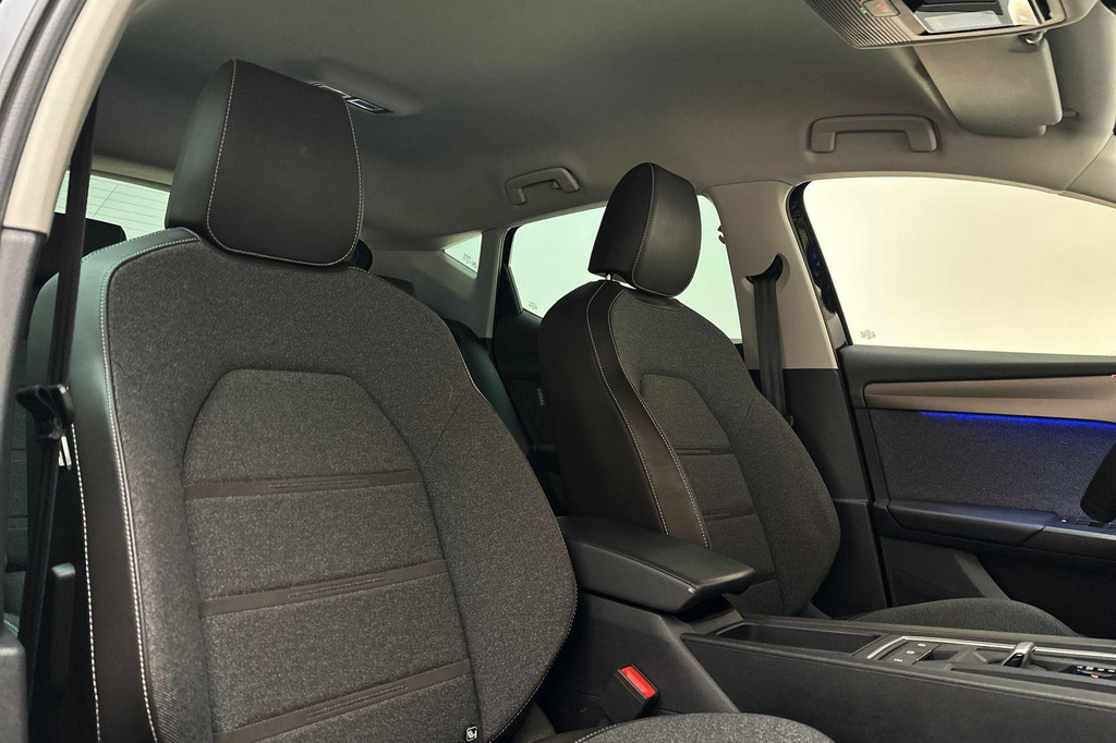 Seat Leon (KGH74P) met abonnement