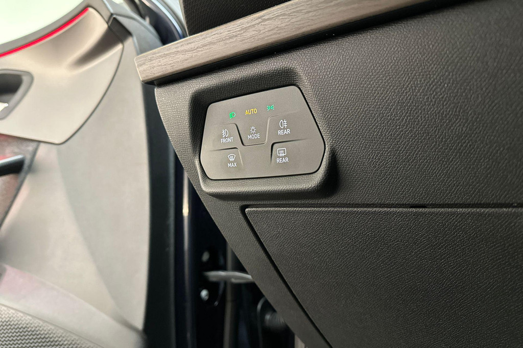 Seat Leon (KGH74P) met abonnement