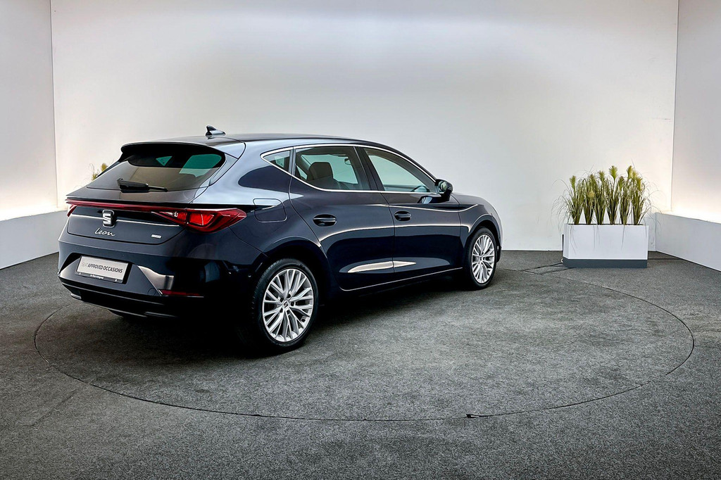 Seat Leon (KGH74P) met abonnement