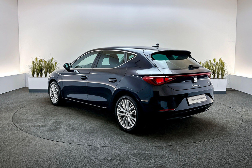 Seat Leon (KGH74P) met abonnement