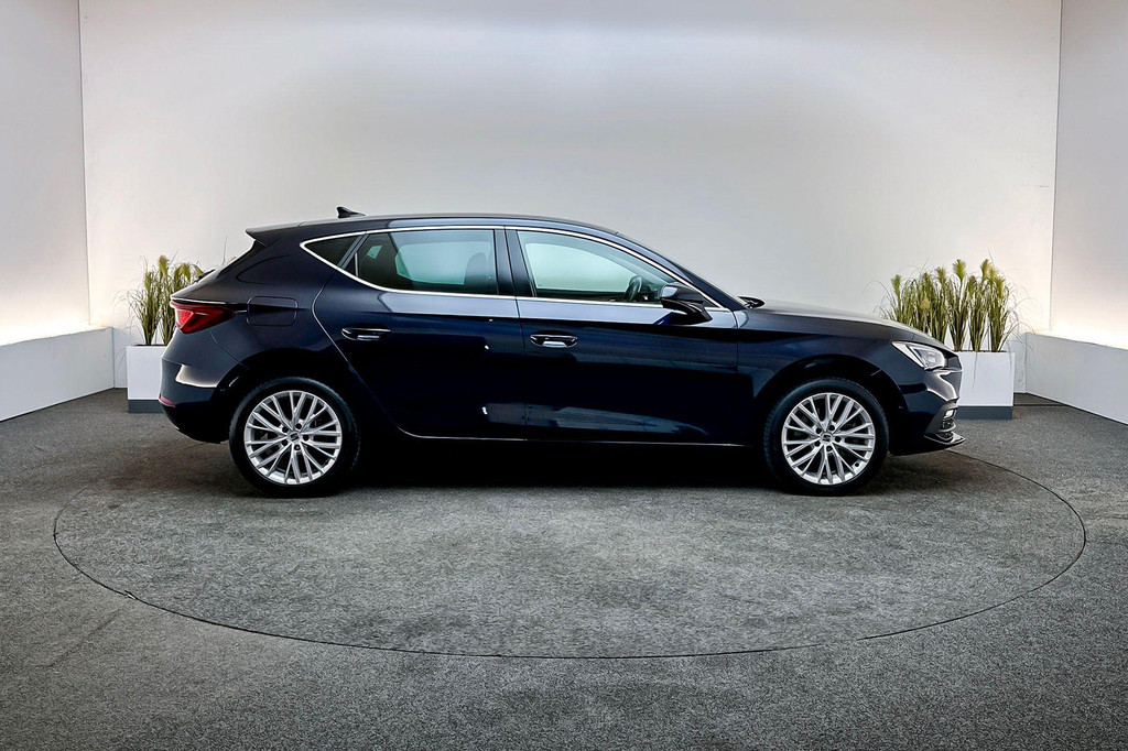 Seat Leon (KGH74P) met abonnement