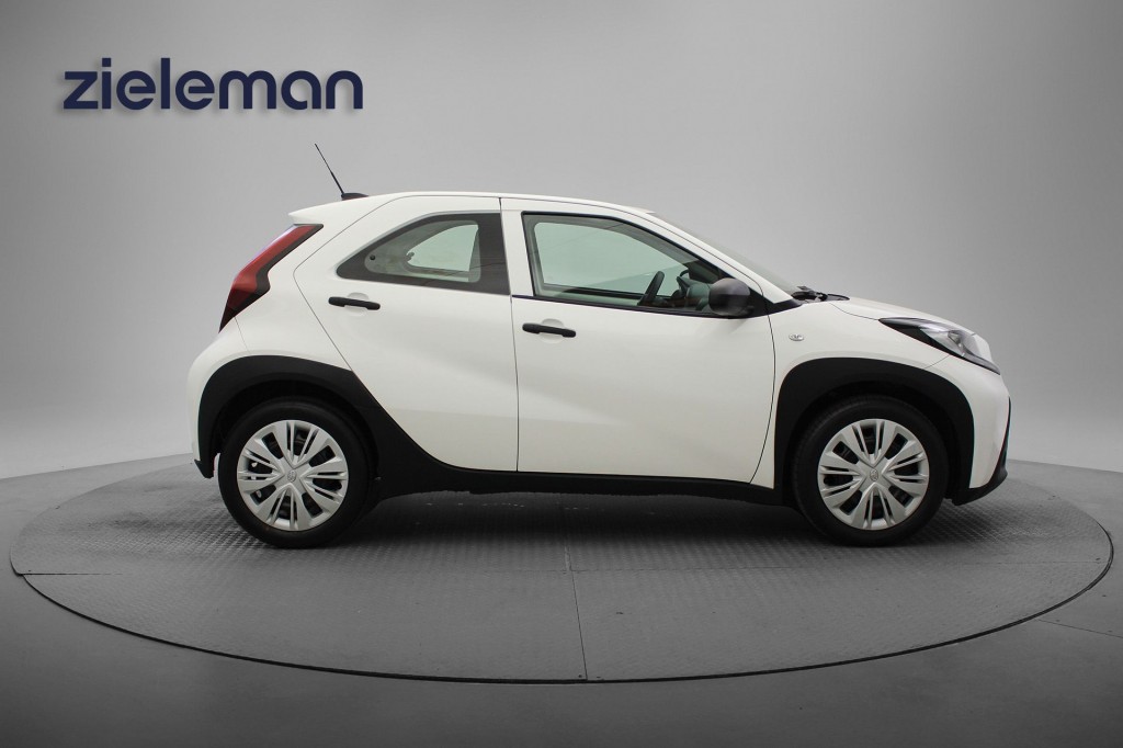 Toyota Aygo X (T226HG) met abonnement
