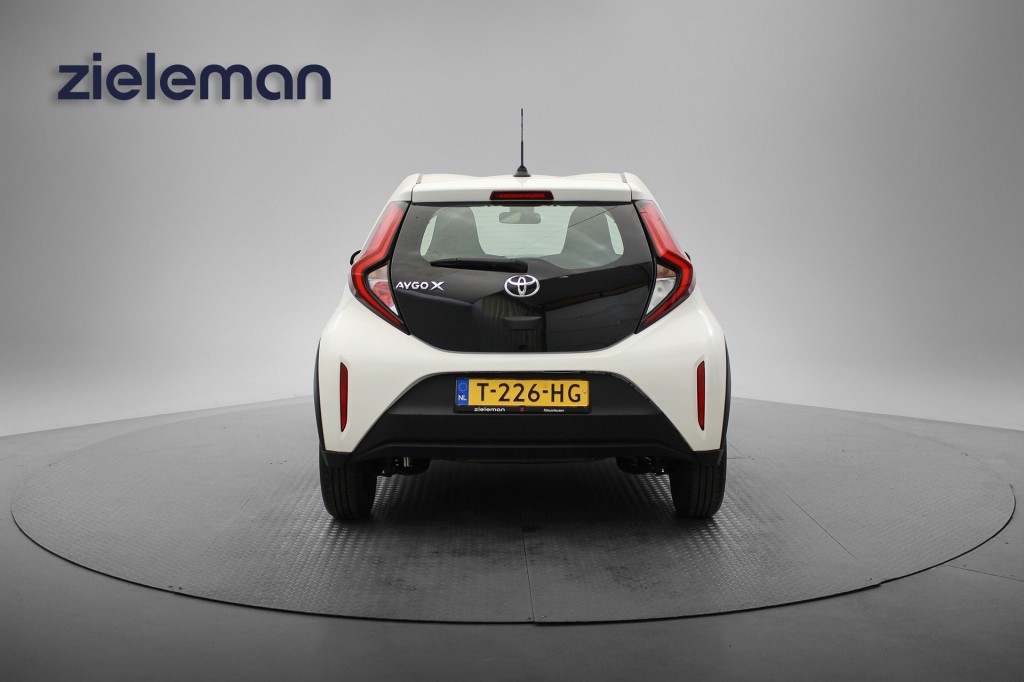 Toyota Aygo X (T226HG) met abonnement