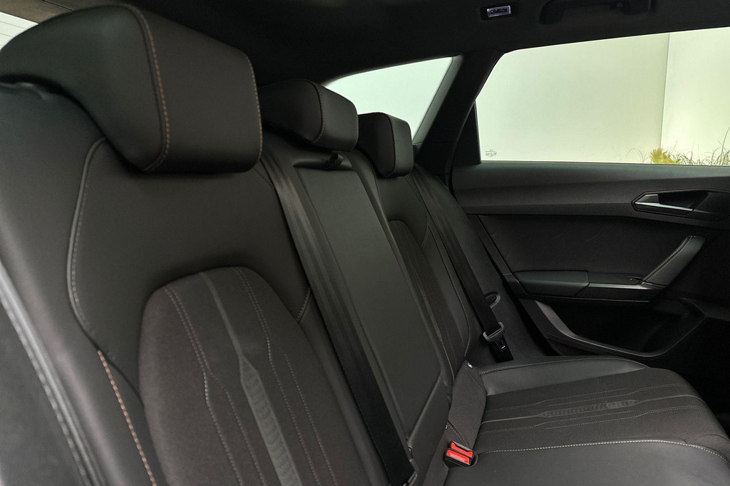 CUPRA Leon Sportstourer (KGG08H) met abonnement