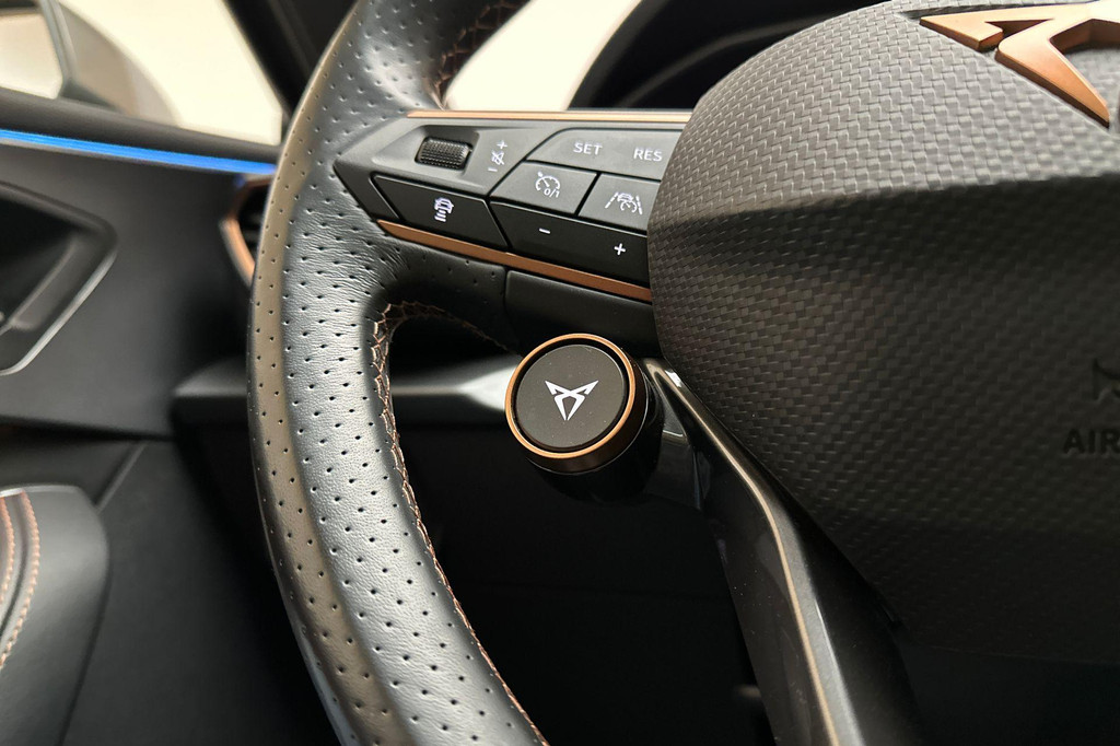 CUPRA Leon Sportstourer (KGG08H) met abonnement