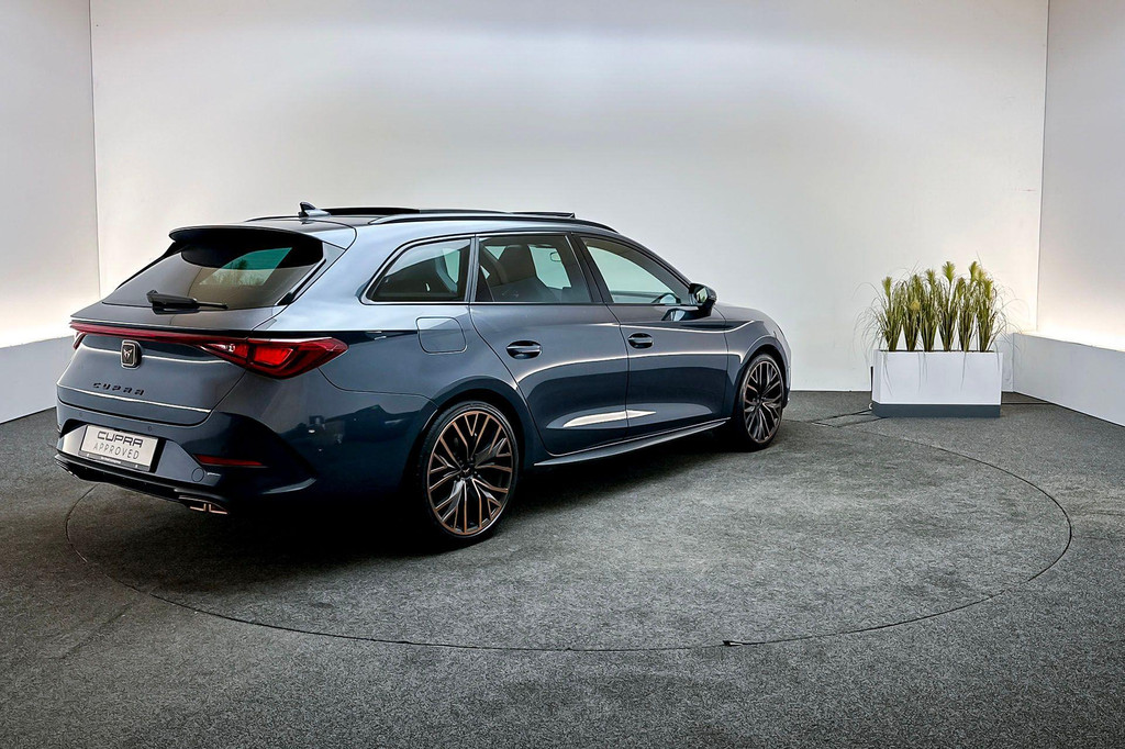CUPRA Leon Sportstourer (KGG08H) met abonnement