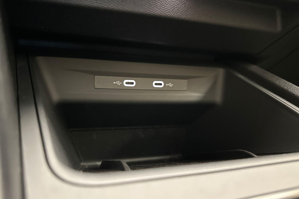 CUPRA Leon Sportstourer (KGG08H) met abonnement