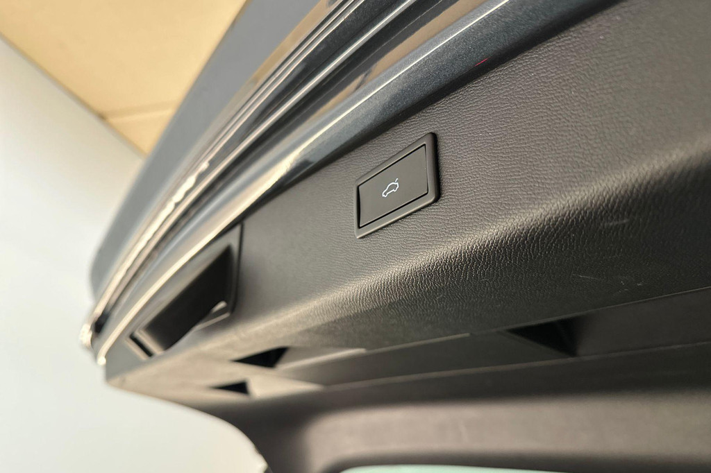 CUPRA Leon Sportstourer (KGG08H) met abonnement