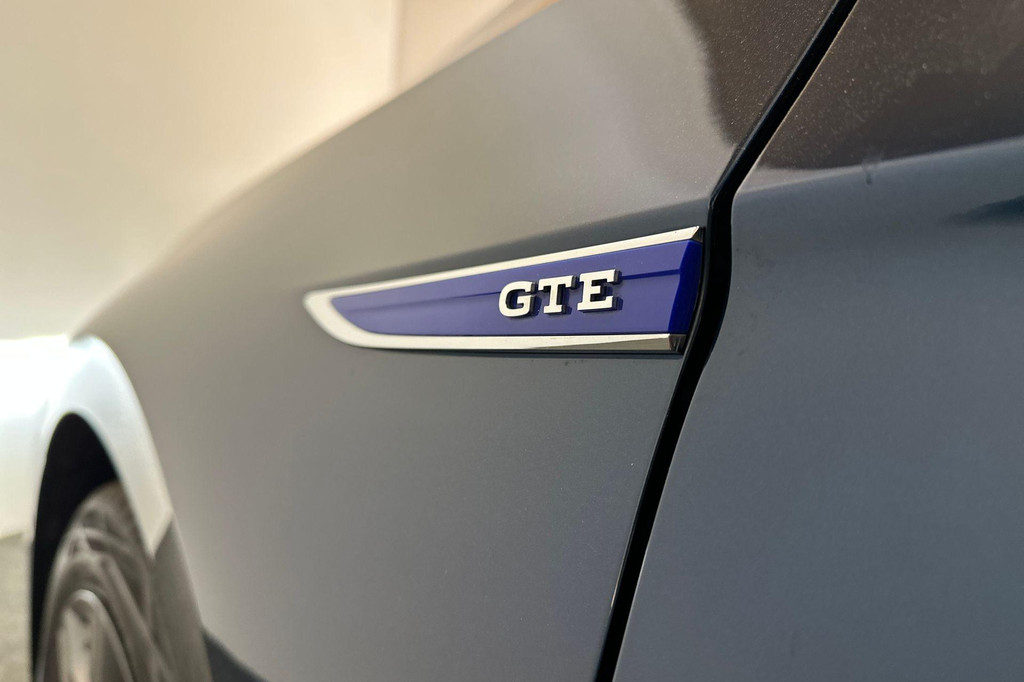 Volkswagen Passat (KGJ87X) met abonnement