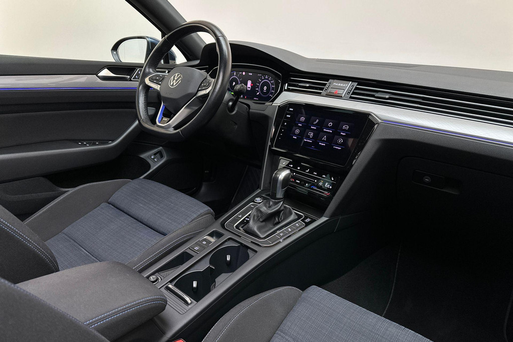 Volkswagen Passat (KGJ87X) met abonnement