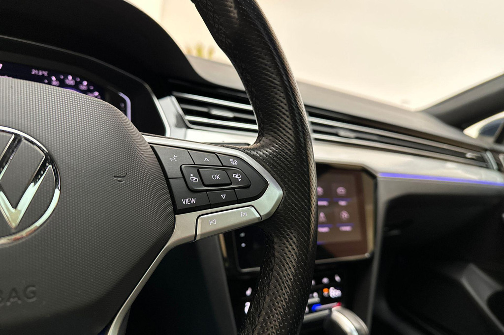 Volkswagen Passat (KGJ87X) met abonnement