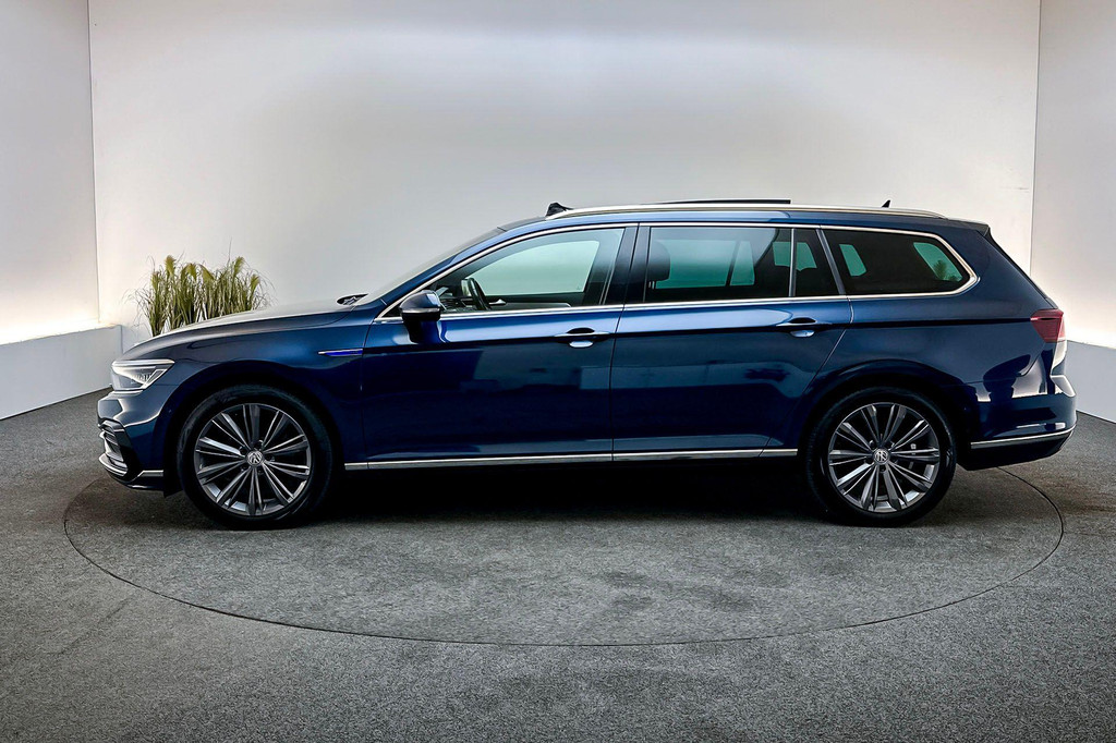 Volkswagen Passat (KGJ87X) met abonnement