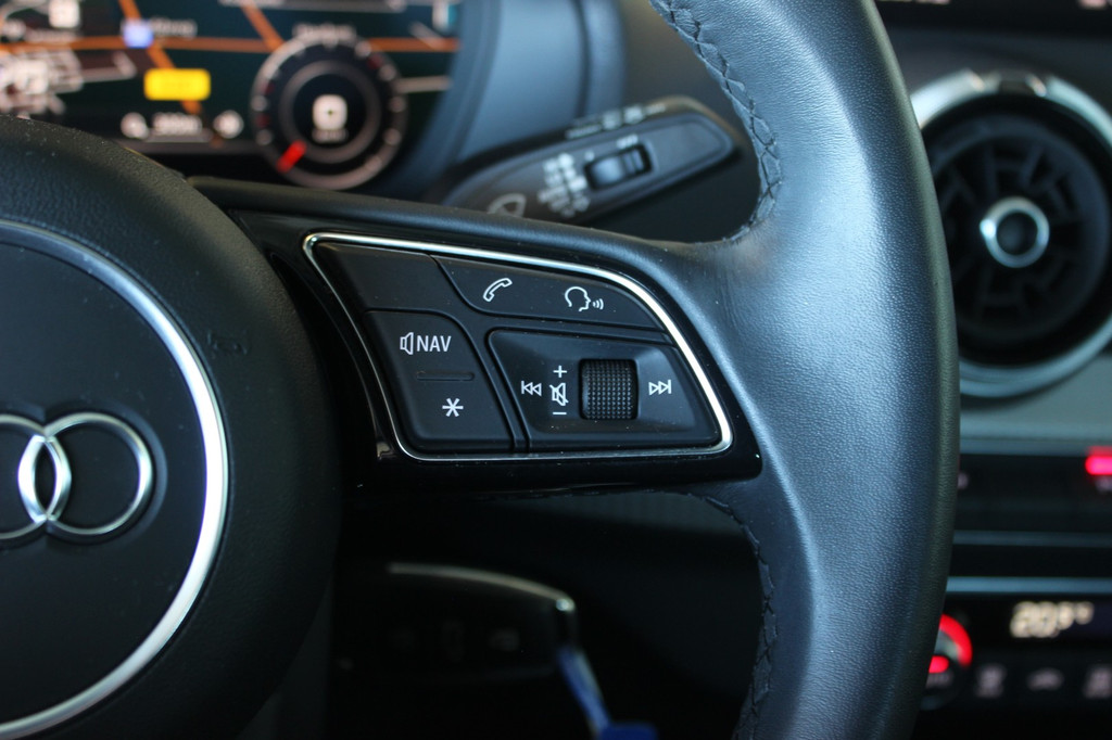 Audi Q2 (S309VD) met abonnement