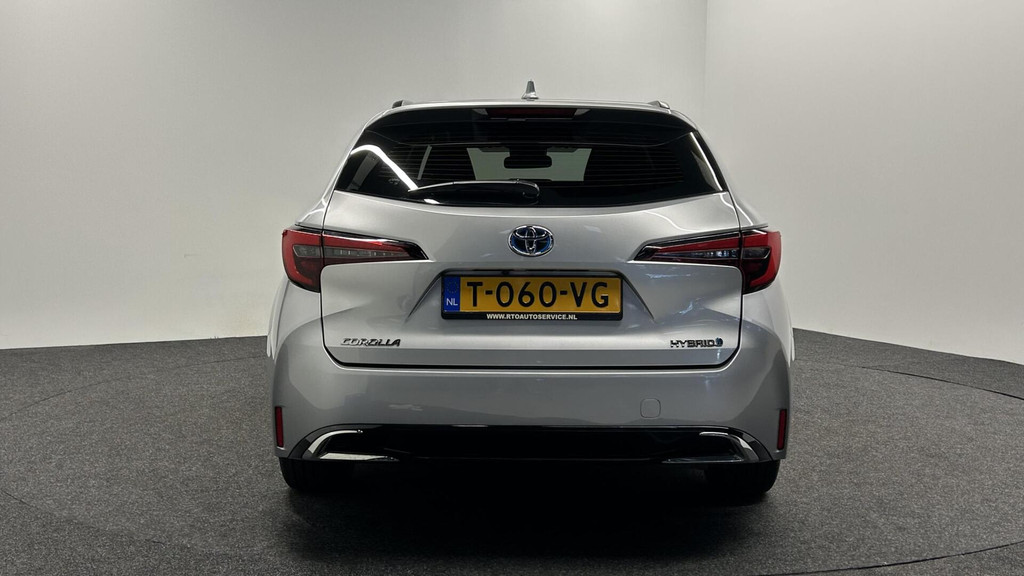 Toyota Corolla Touring Sports (T060VG) met abonnement