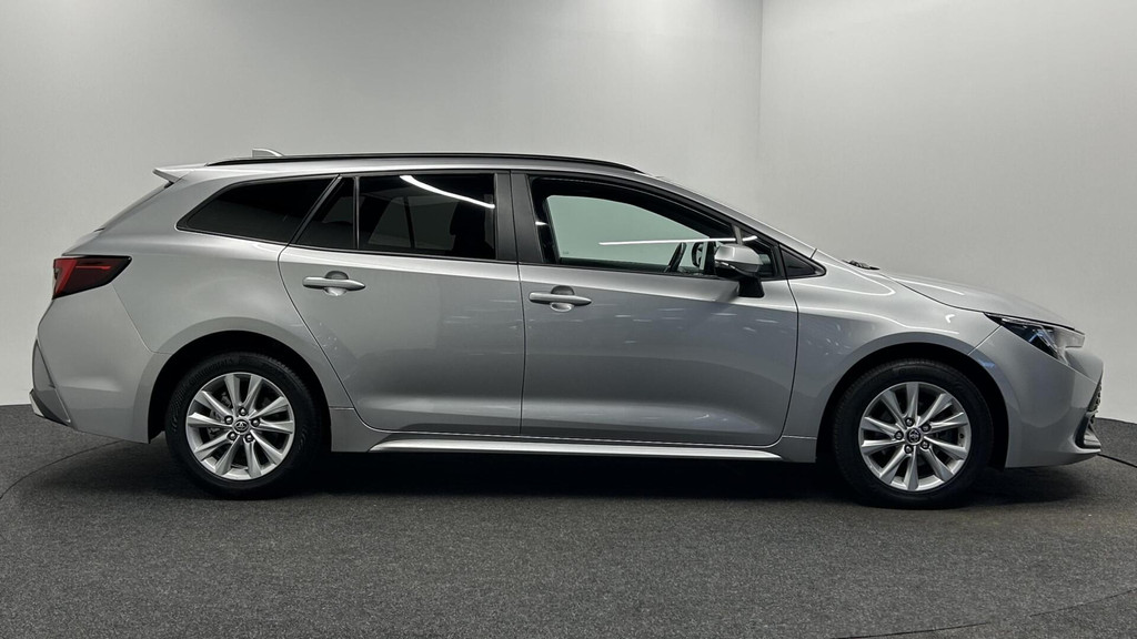 Toyota Corolla Touring Sports (T060VG) met abonnement