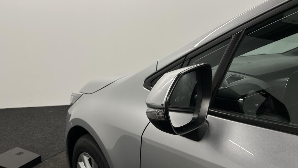 Toyota Corolla Touring Sports (T060VG) met abonnement