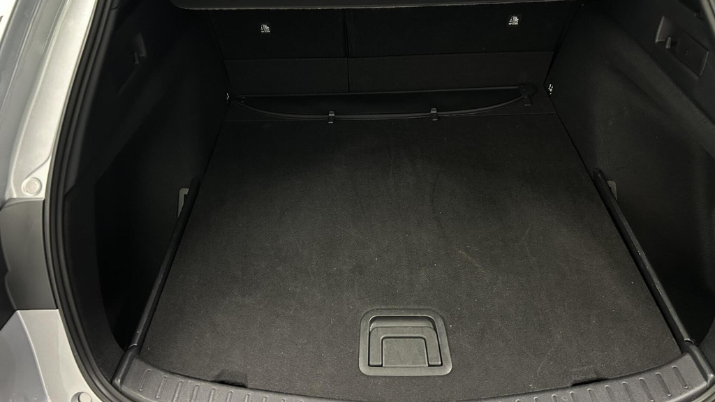 Toyota Corolla Touring Sports (T060VG) met abonnement