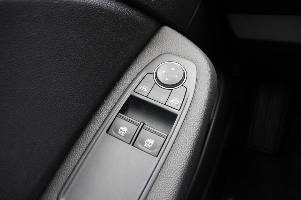 Renault Clio (S933NH) met abonnement