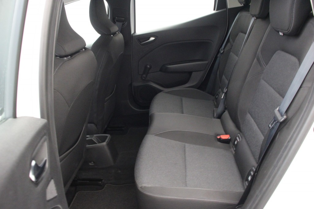 Renault Clio (S933NH) met abonnement