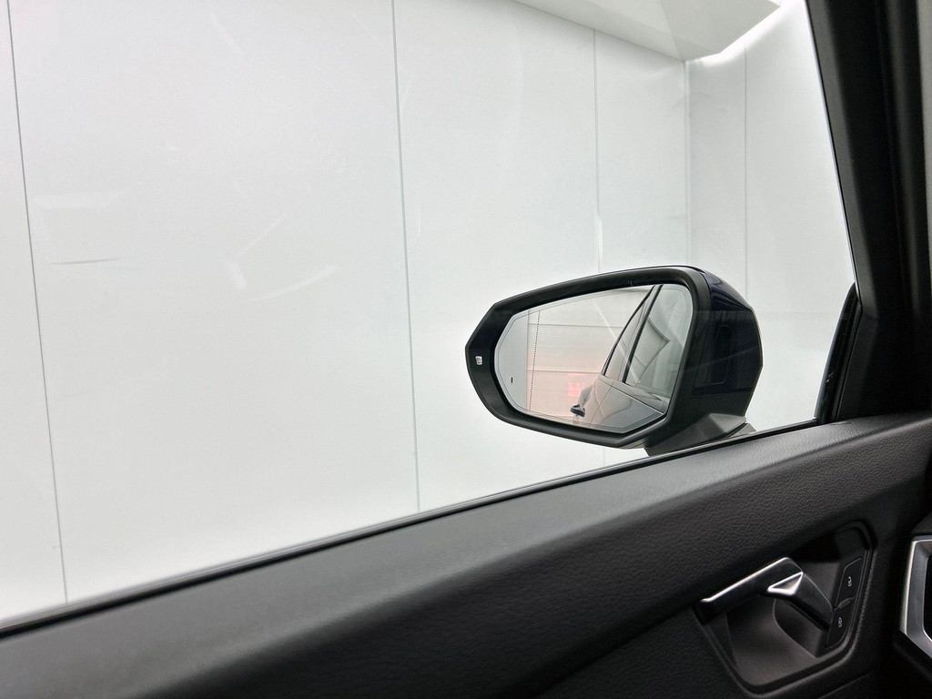 Audi Q3 Sportback (KHD12B) met abonnement