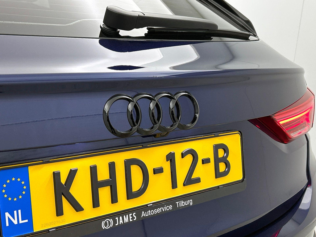 Audi Q3 Sportback (KHD12B) met abonnement