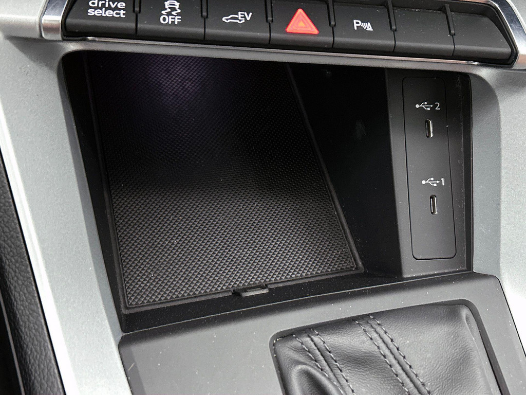 Audi Q3 Sportback (KHD12B) met abonnement