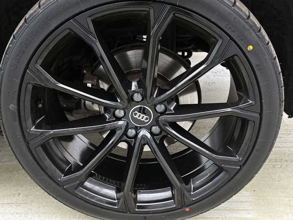 Audi Q3 Sportback (KHD12B) met abonnement