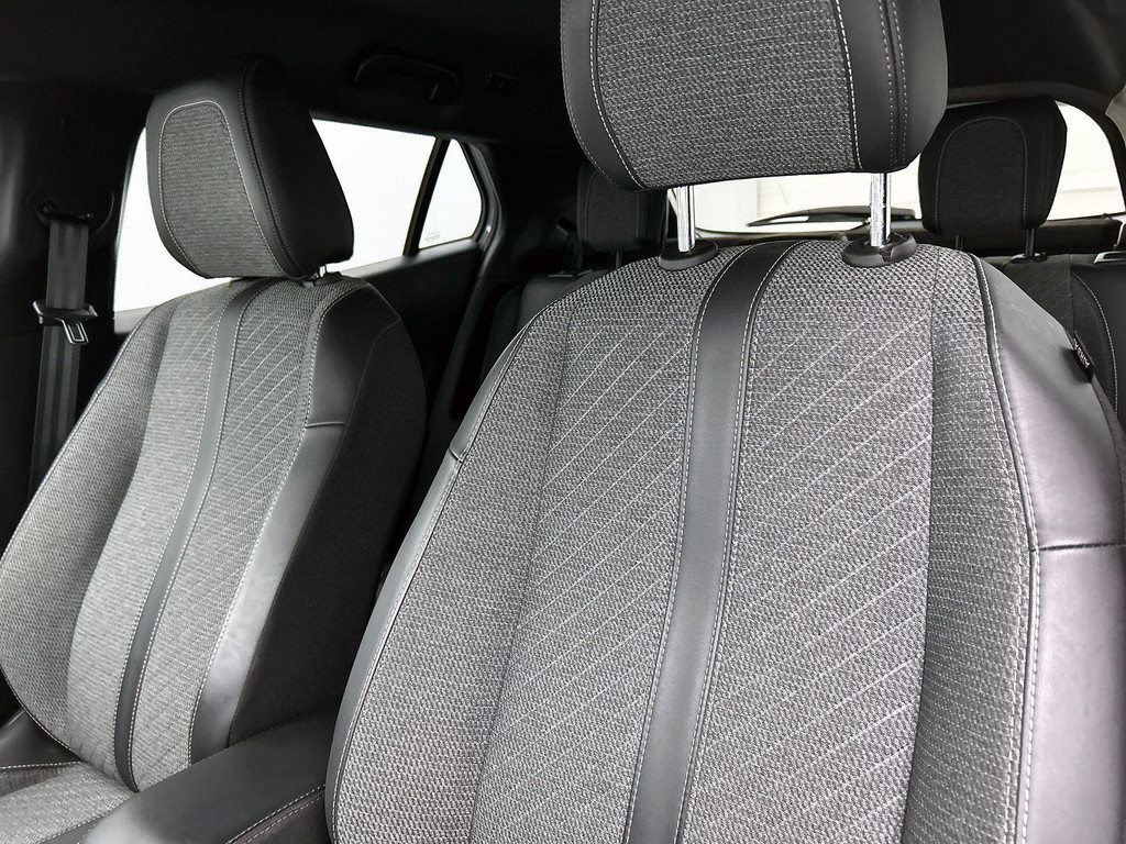 Peugeot 2008 (KGS92K) met abonnement