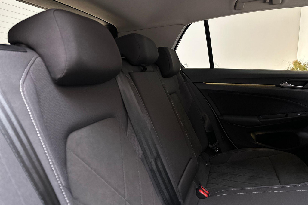 Volkswagen Golf (KGV49F) met abonnement