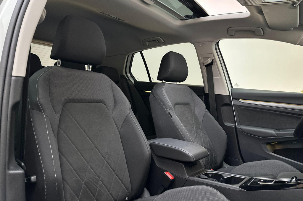 Volkswagen Golf (KGV49F) met abonnement