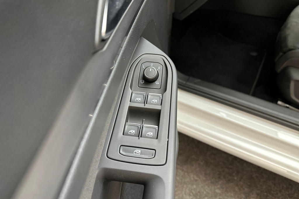 Volkswagen Golf (KGV49F) met abonnement