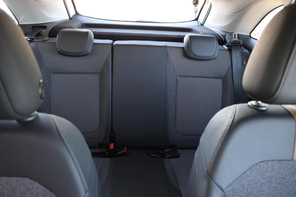 Opel Crossland (N228KK) met abonnement