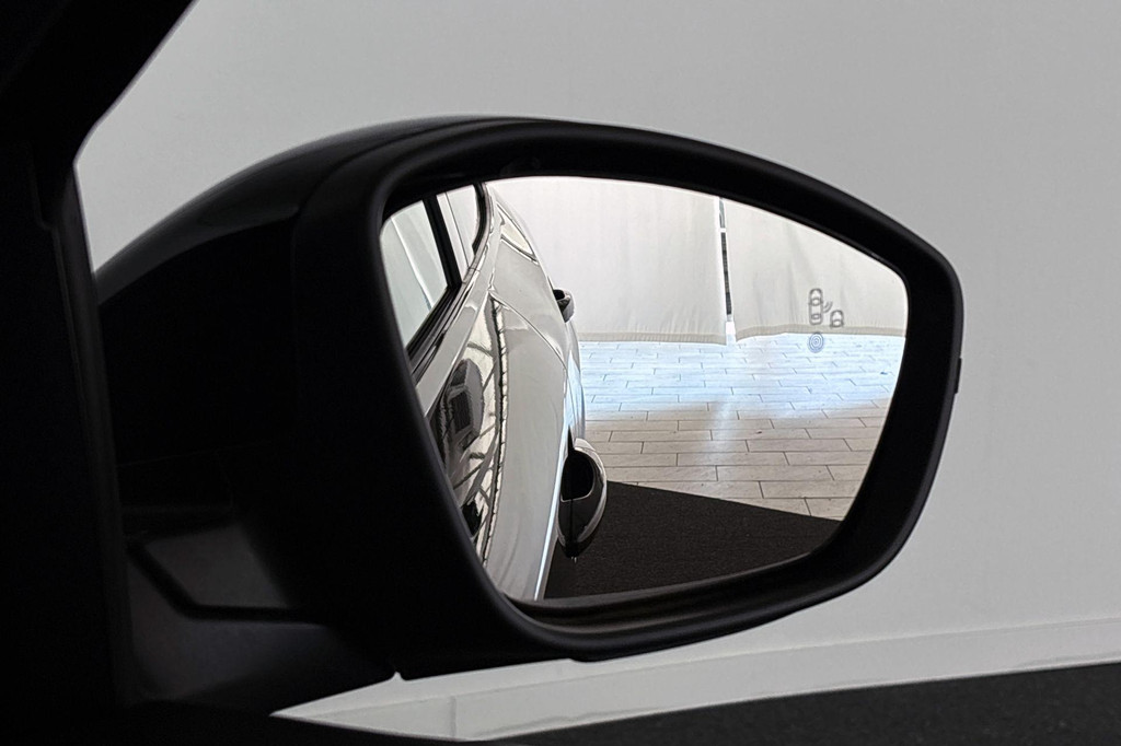 Peugeot 2008 (HTP89S) met abonnement