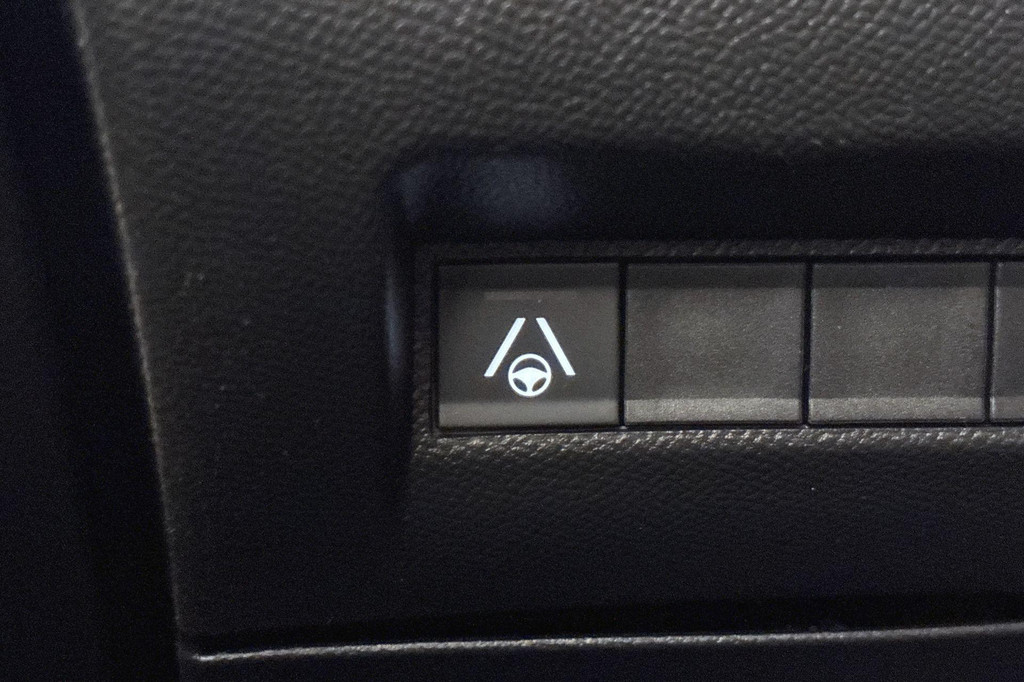 Peugeot 2008 (HTP89S) met abonnement
