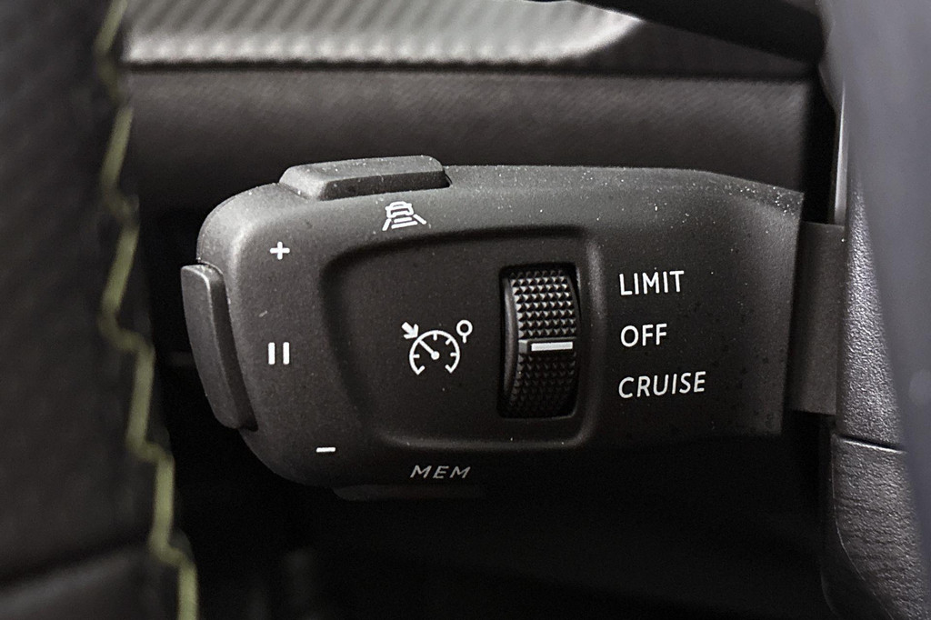Peugeot 2008 (HTP89S) met abonnement