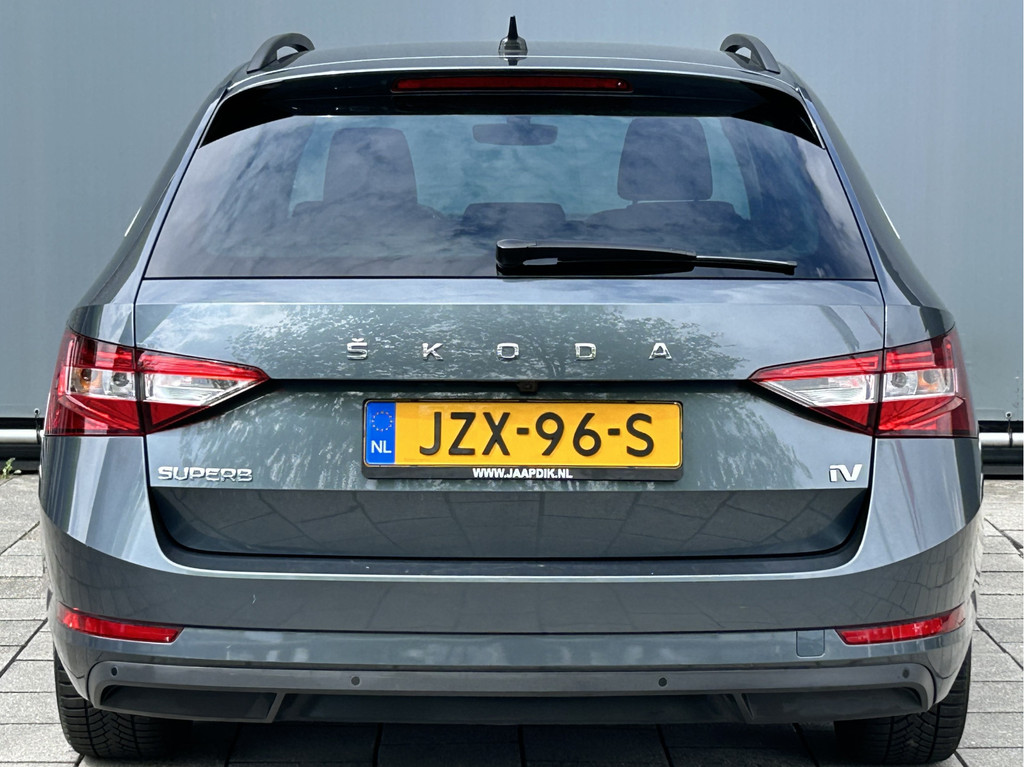 ŠKODA Superb (JZX96S) met abonnement