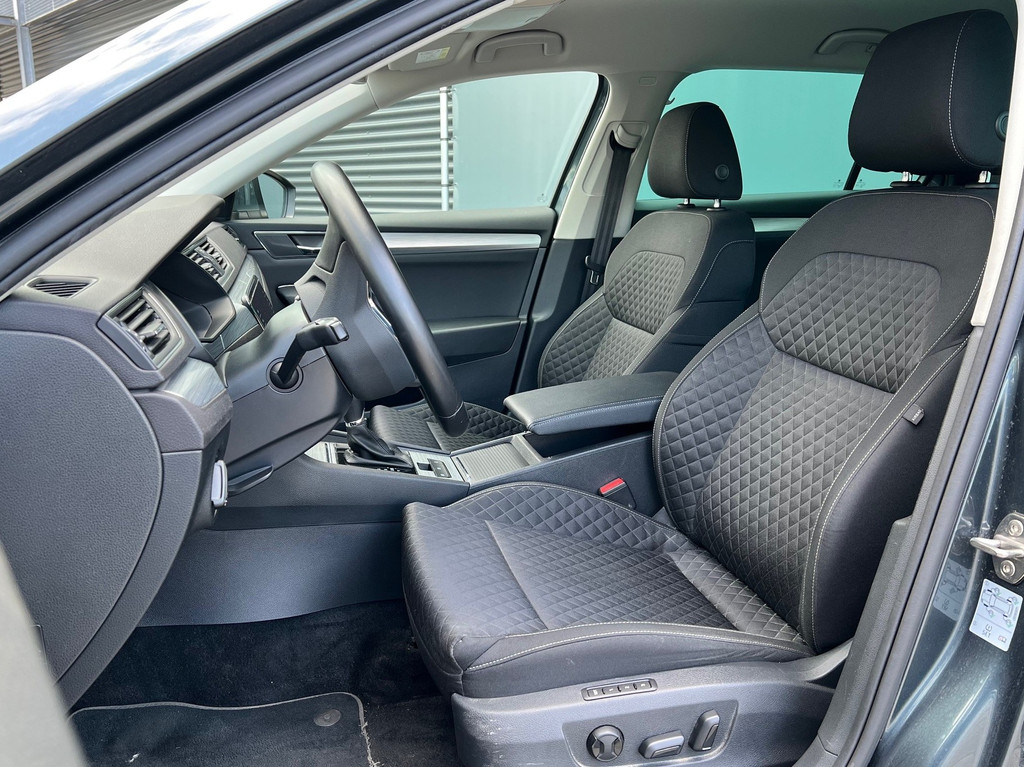 ŠKODA Superb (JZX96S) met abonnement